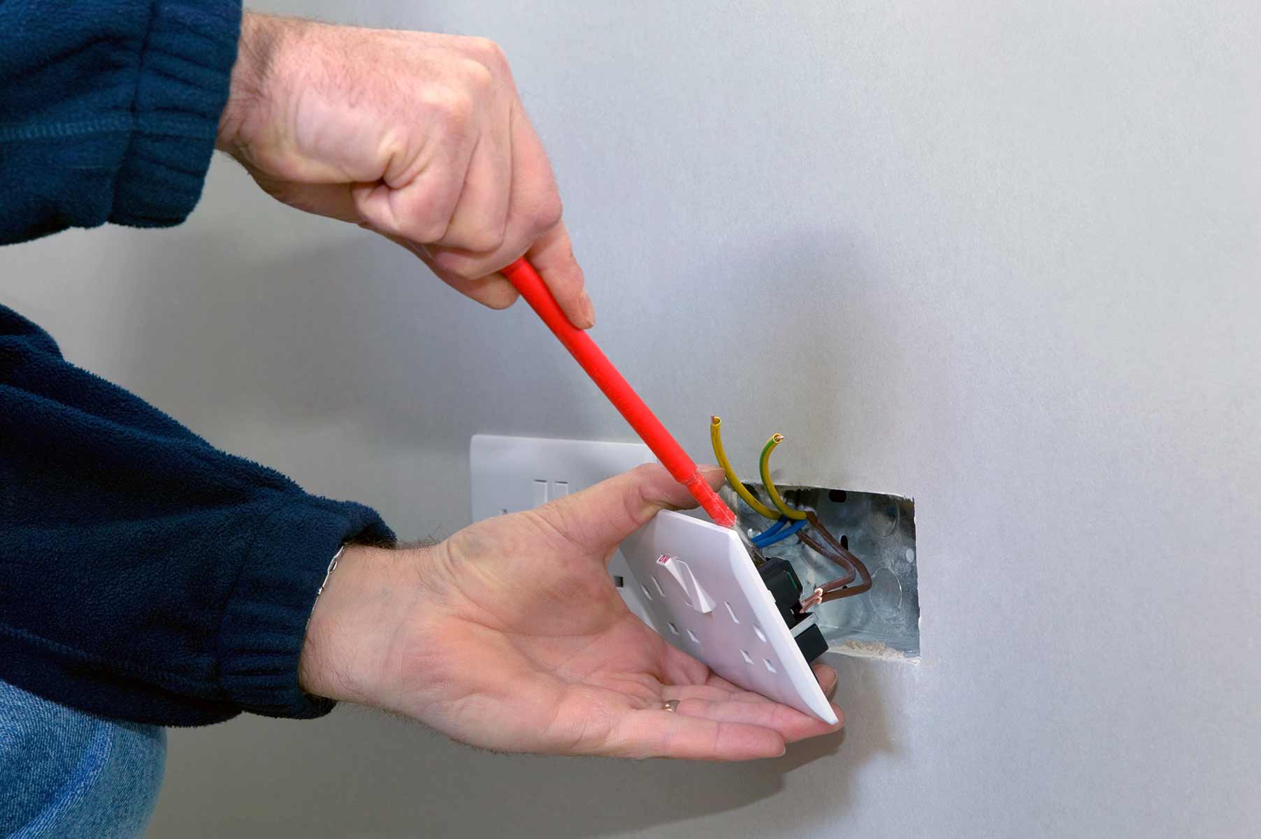 Our electricians can install plug sockets for domestic and commercial proeprties in Bradwell and the local area. 